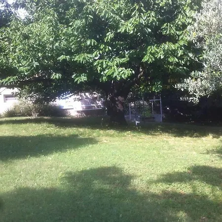 Prázdninový dům Ardeche, Independant Dans Jardin *