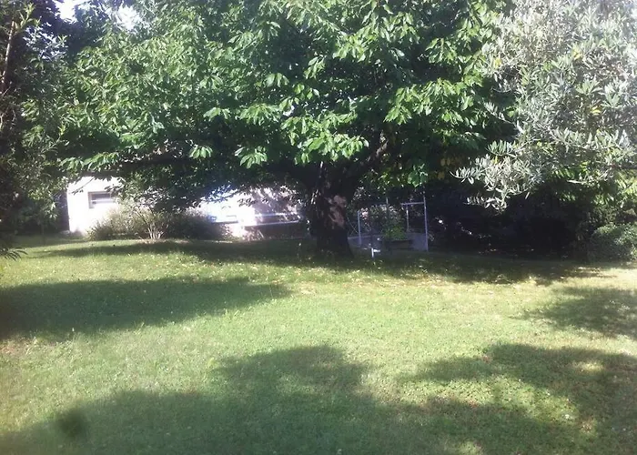 Holiday home Ardeche, Independant Dans Jardin *